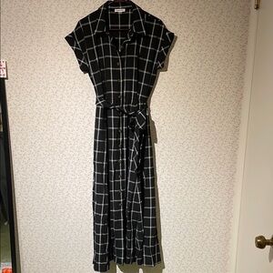 Calvin Klein Size 8 Collared Maxi Dress